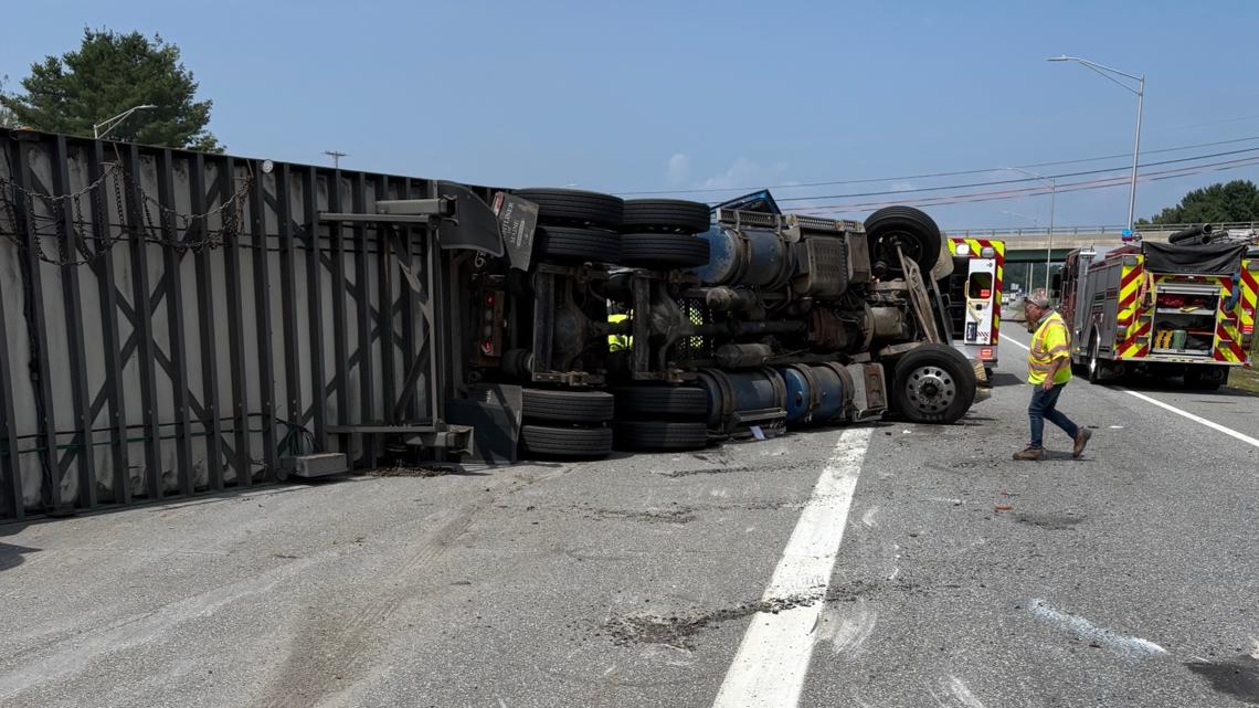 Interstate 95 tractor-trailer rollover closes northbound lanes in Gray ...