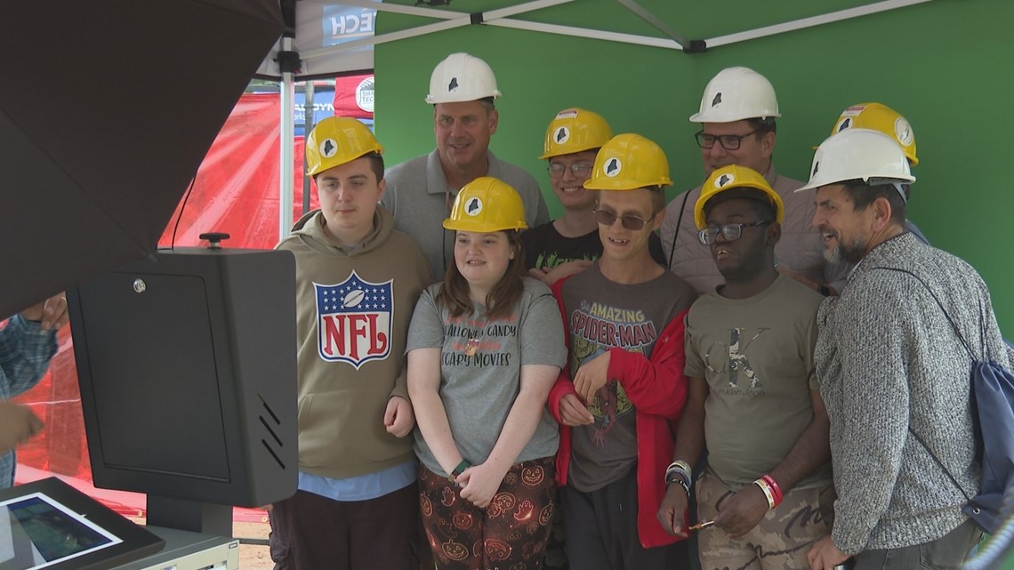 Construction Career Day allows students to test future in trades ...