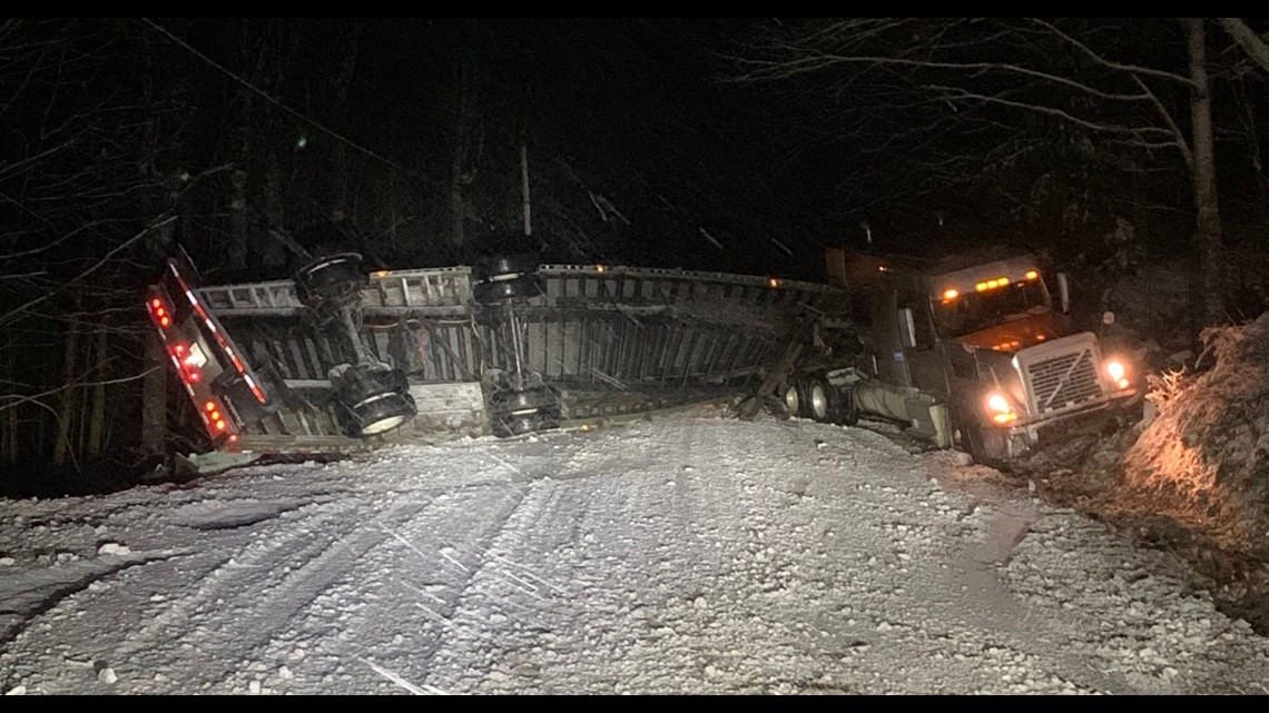 Roads in Wales, Greene closed following pair of crashes - Vimarsana News