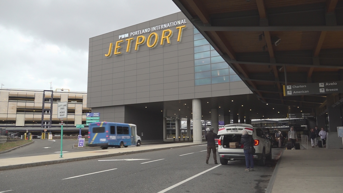 Thanksgiving travelers return to Maine as Portland Jetport reports smooth holiday weekend