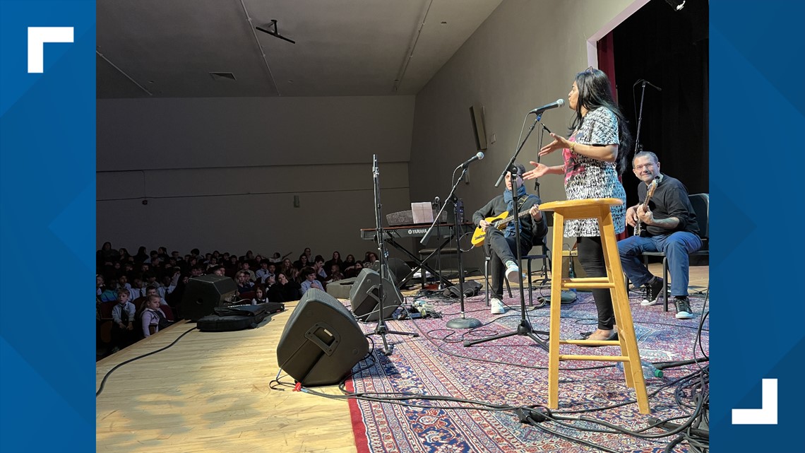 Grammy Award-winning performer visits Portland school - Vimarsana News