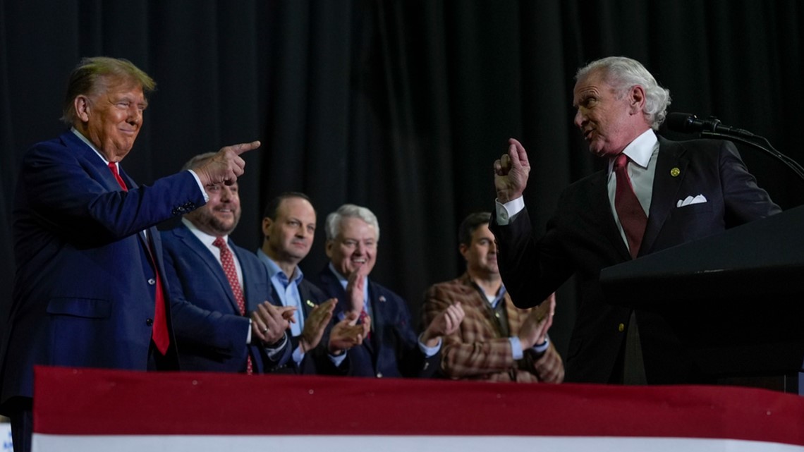 Trump Is Joined By South Carolina Leaders At New Hampshire Rally ...