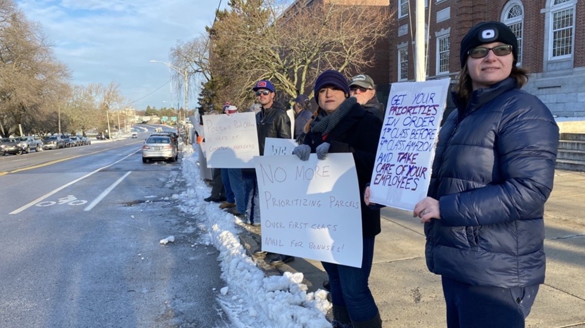 Maine post office workers protest working conditions in Portland