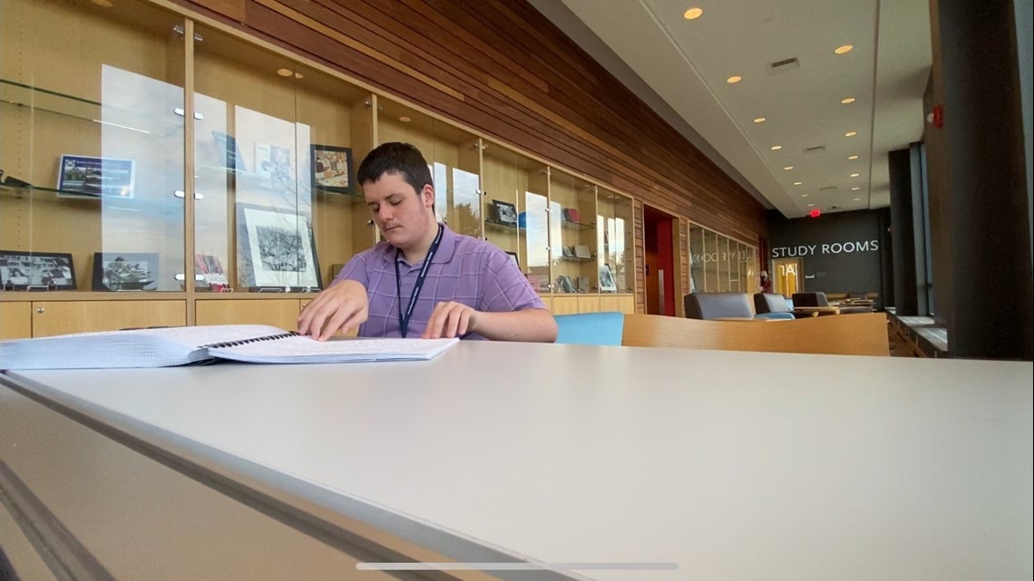 Blind student from Maine graduates college at 18 years old - Vimarsana News