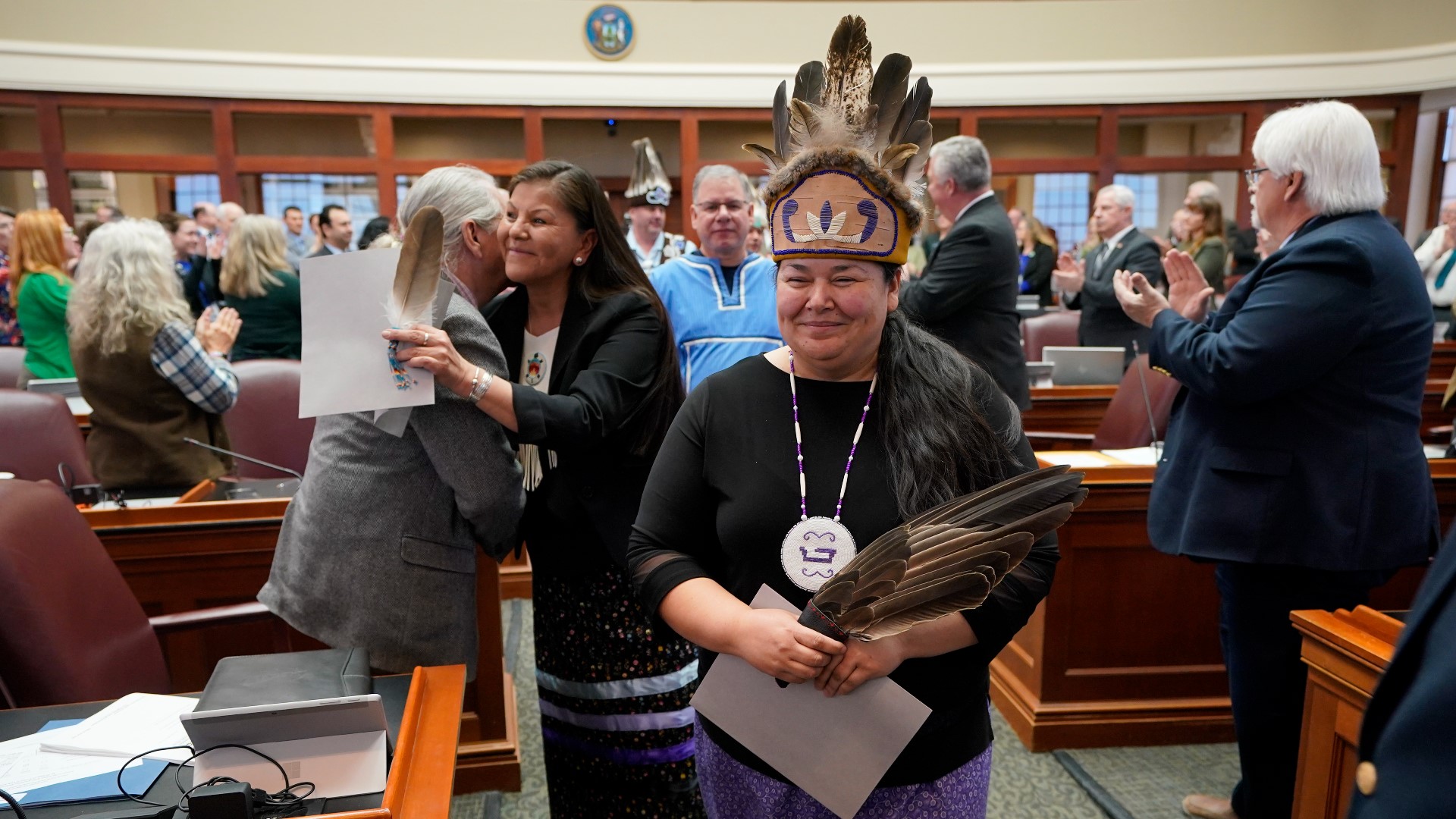 The bill would allow the Passamaquoddy, Penobscot and Maliseet and Mi’kmaq tribes in the state to benefit from more than 150 federal laws that apply to tribes.