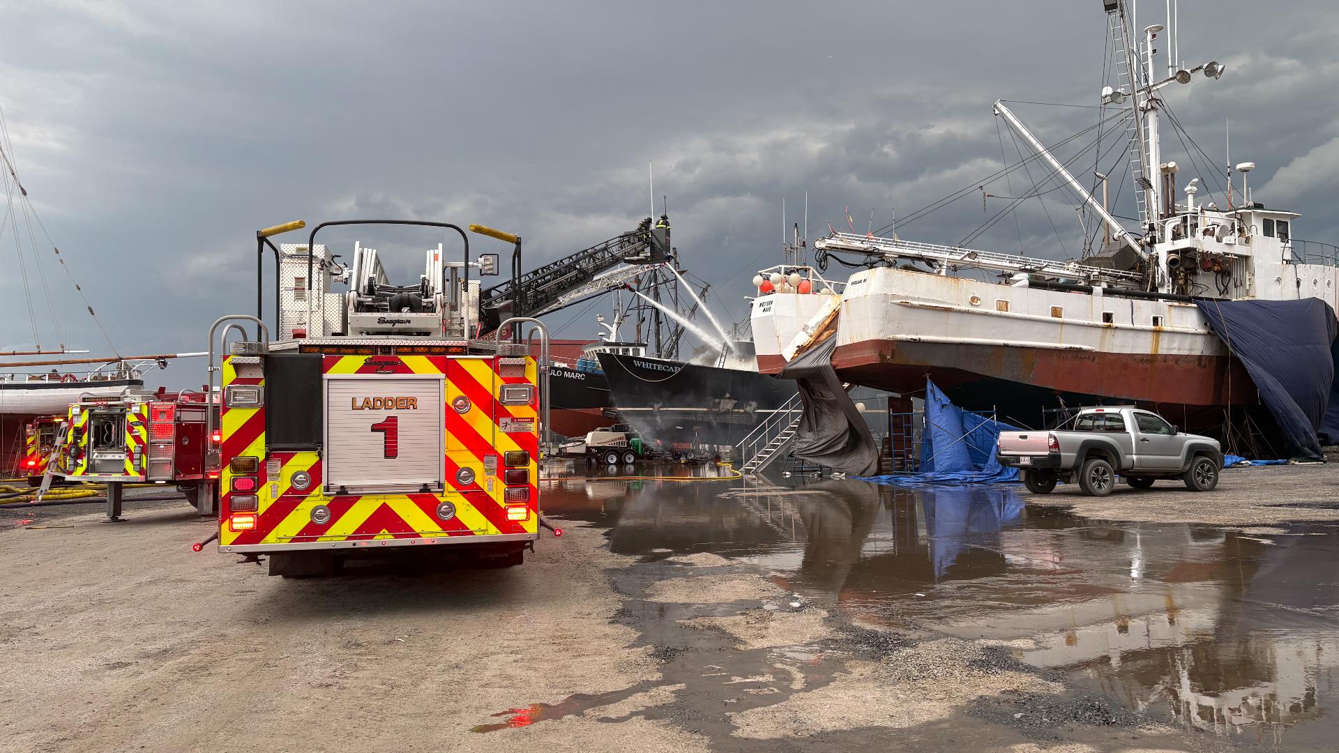 Portland firefighters respond to all-hands boat fire at Portland Yacht ...