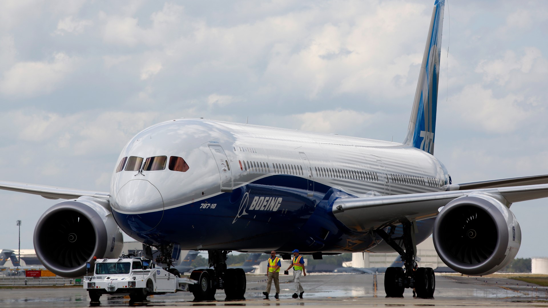 The engineer who is currently with Boeing said he became alarmed by what he was seeing in the production and reportedly raised the concerns to his bosses.