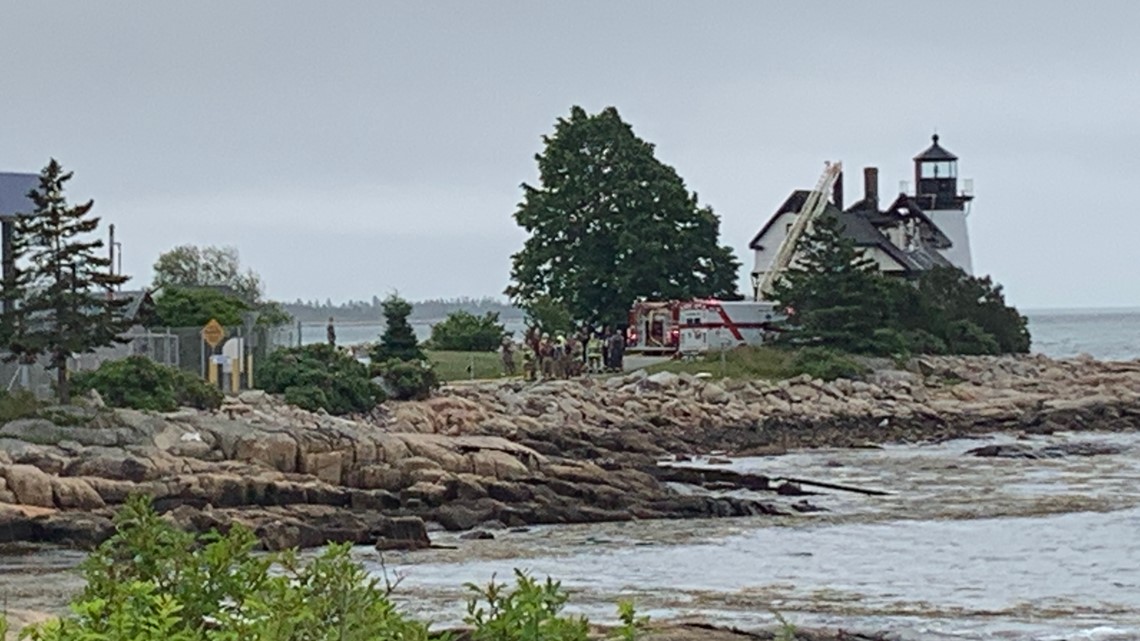Cottage near Maine's Prospect Harbor Lighthouse catches fire