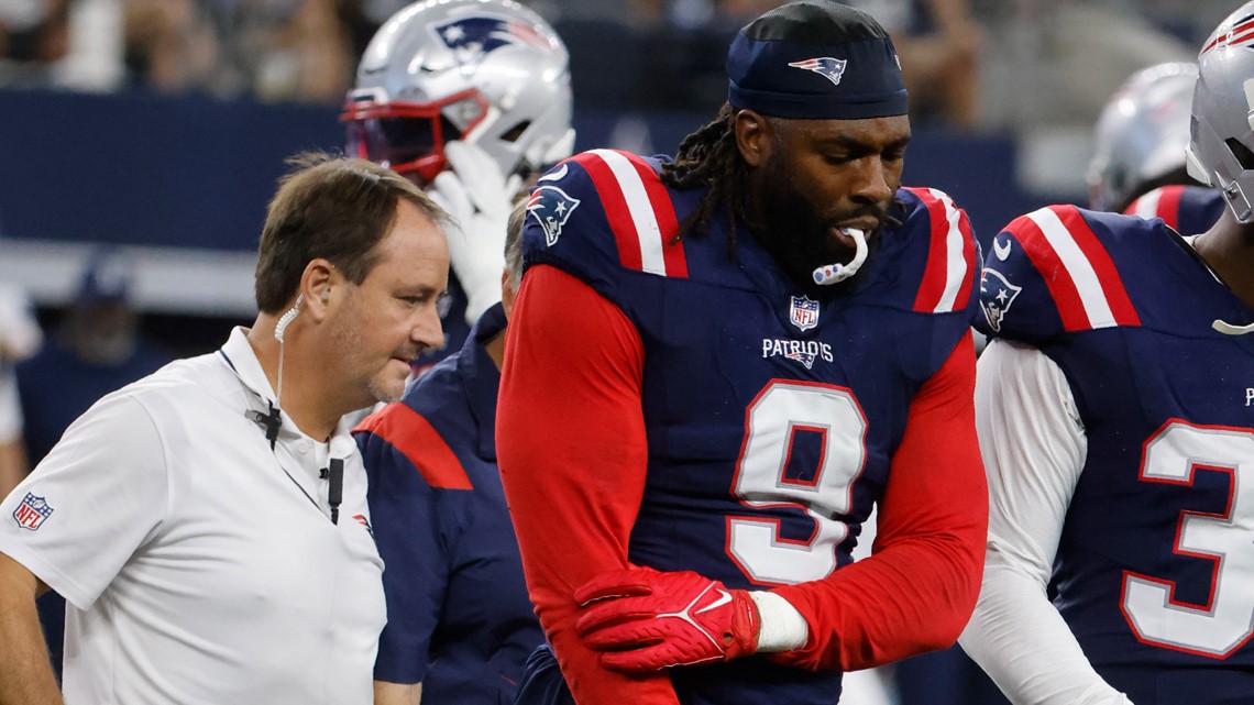 Patriots defensive end Matthew Judon injured vs. Bills