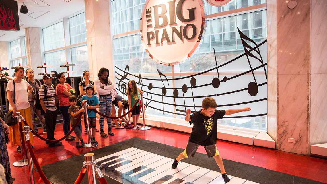 Beloved toy store FAO Schwarz makes its comeback