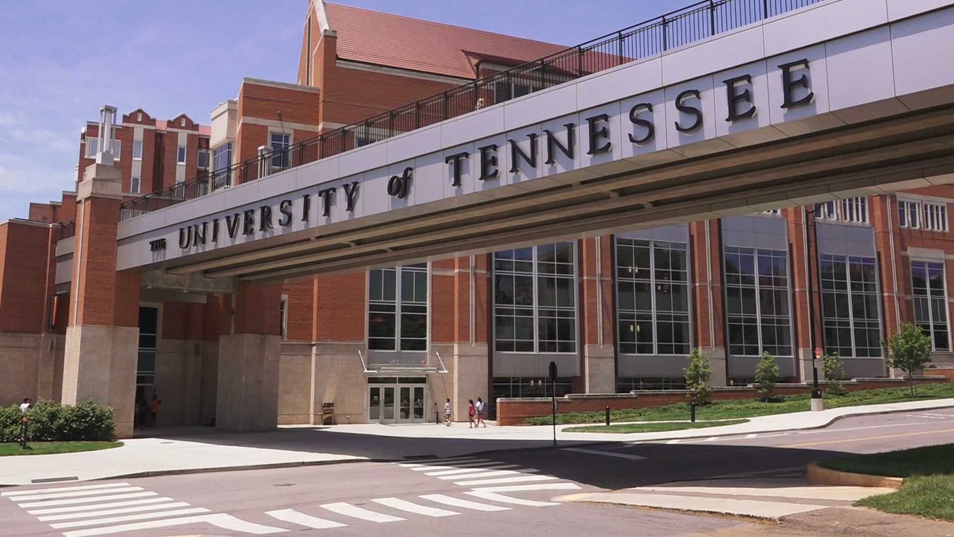 Peyton Manning paid a visit to a class at the University of Tennessee. At least, he logged into it.