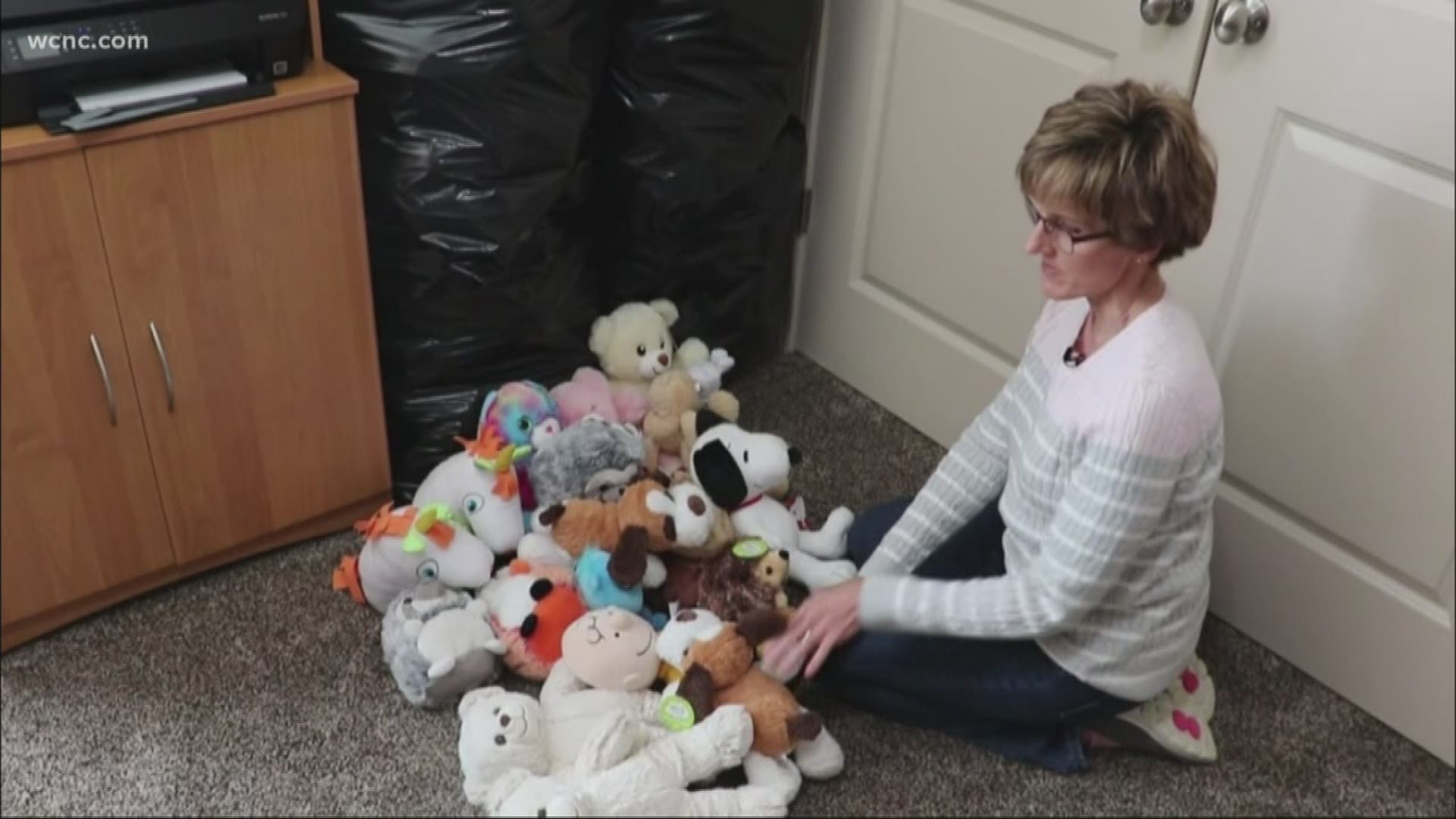 Donate stuffed animals to kids in children's hospital