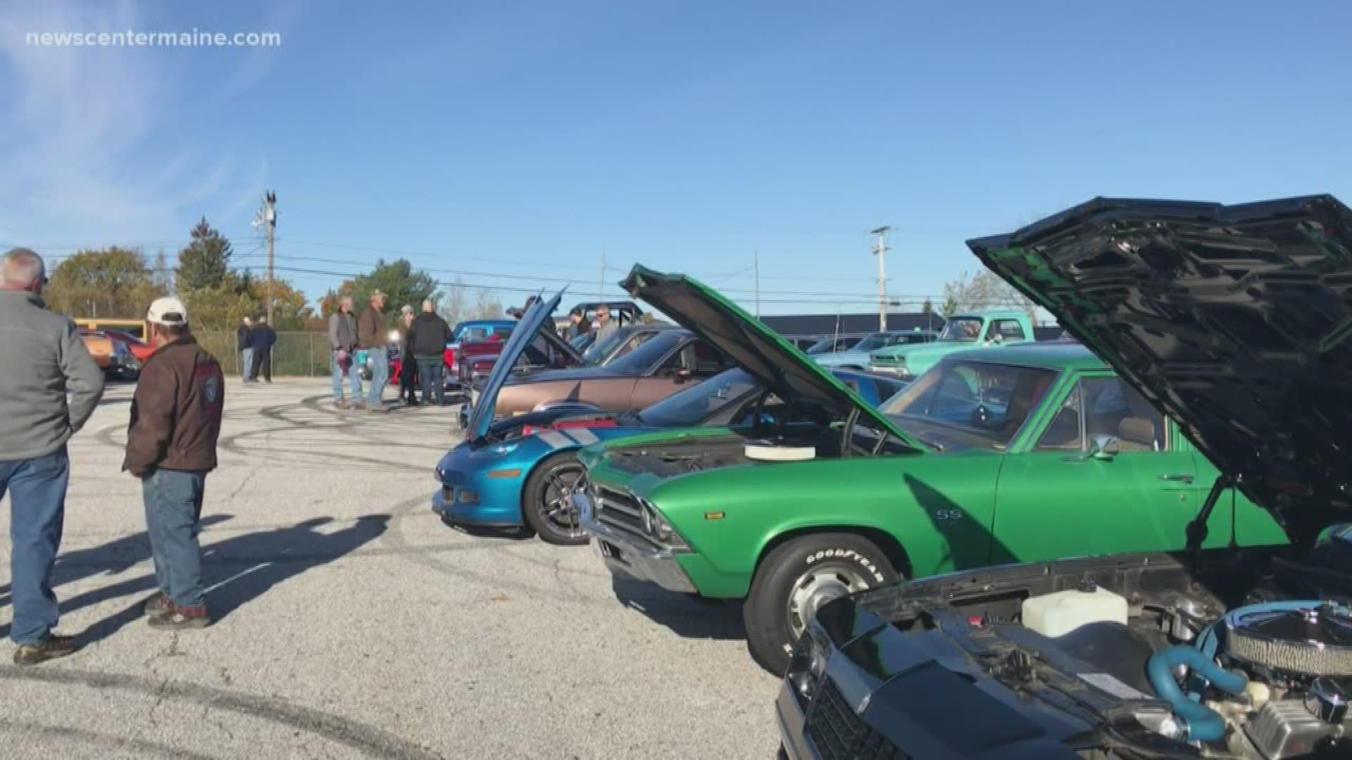 The Bangor Muscle Car Club held its last-of-the-year outdoor car and truck show.