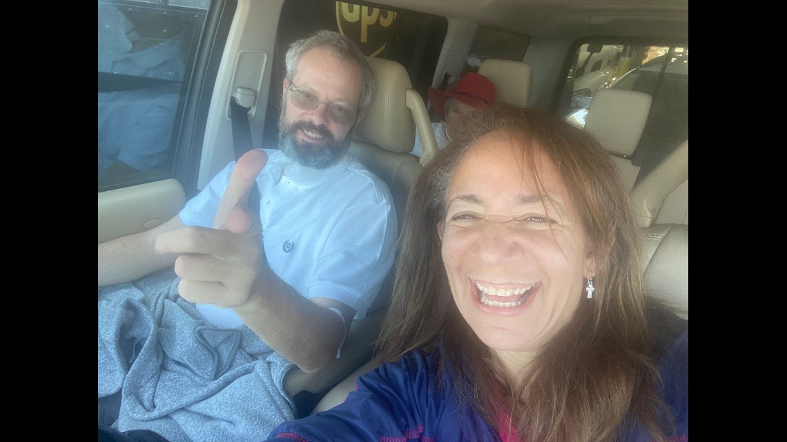 Vinalhaven man returns home after weekslong fight against COVID19