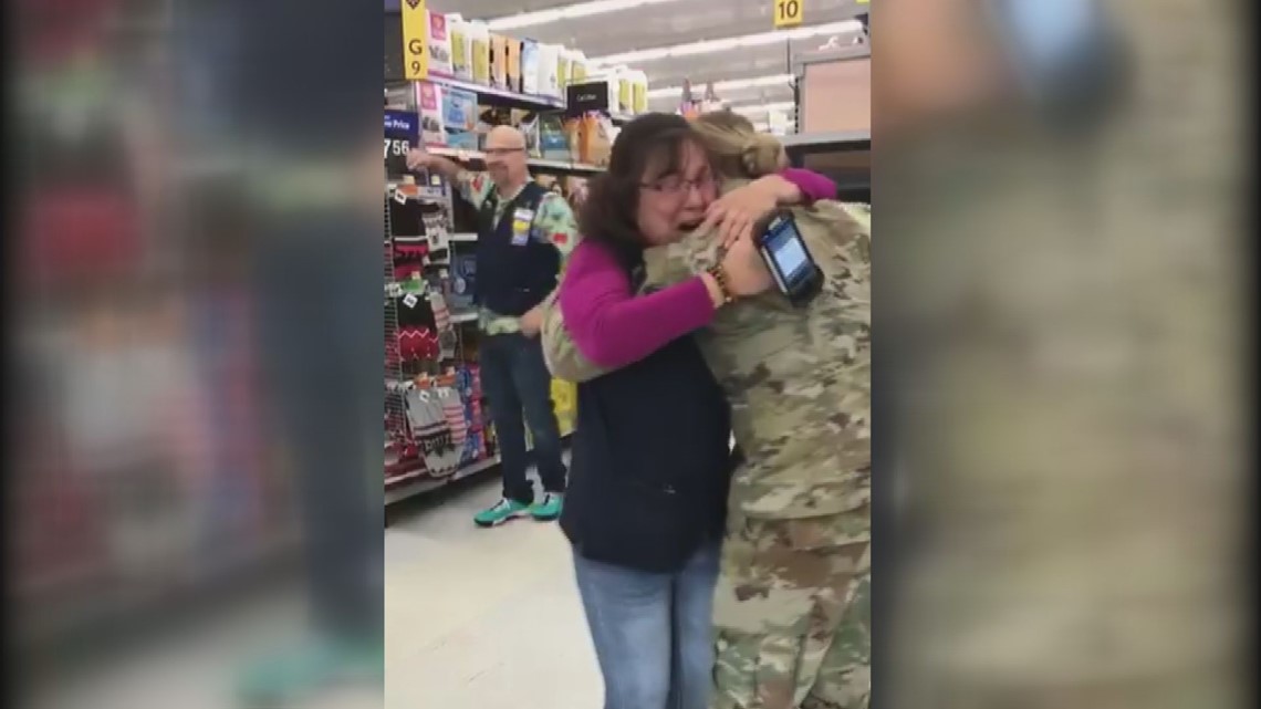 Soldier Surprises Mom At Work In Lincoln 0036