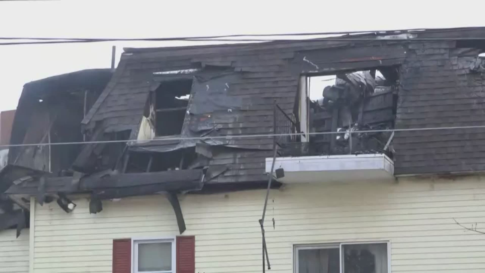 Fire damages Old Town apartment building