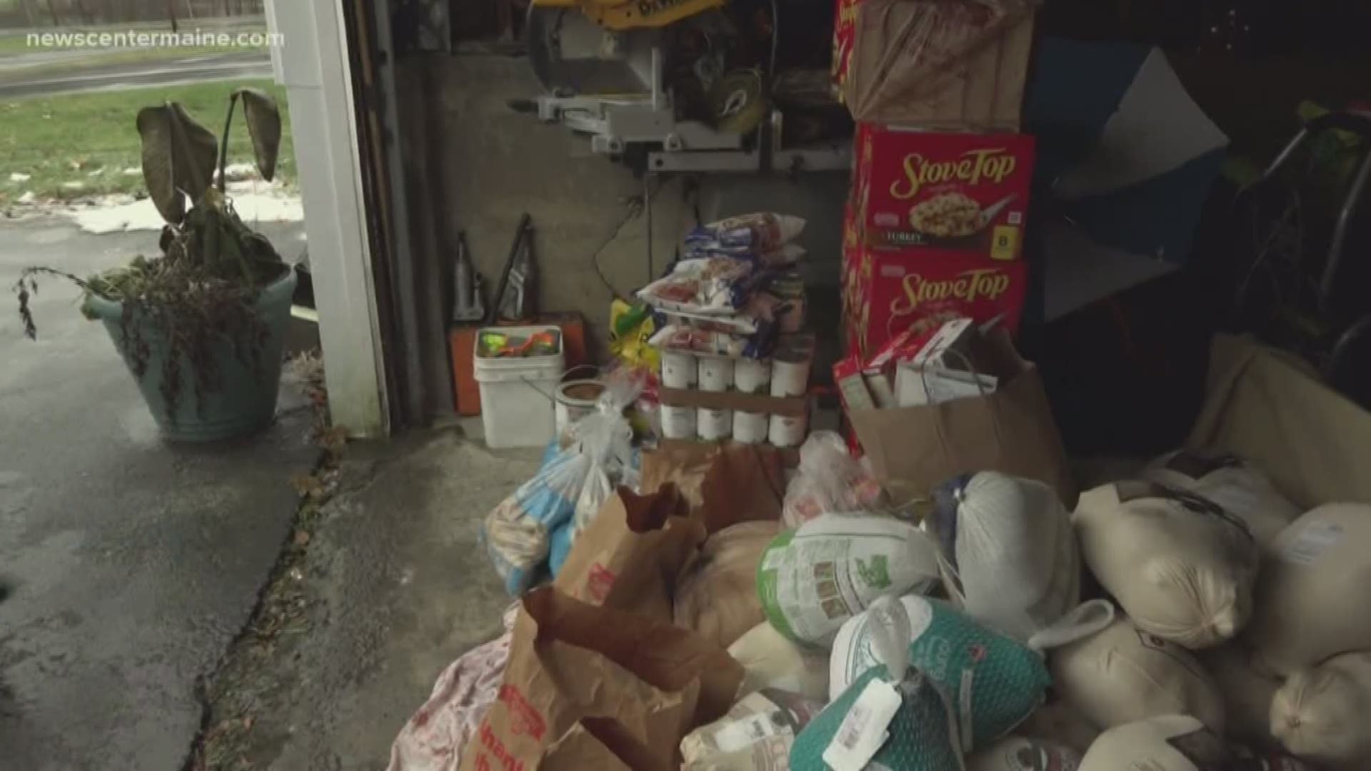 Waterville man helps families for Thanksgiving.