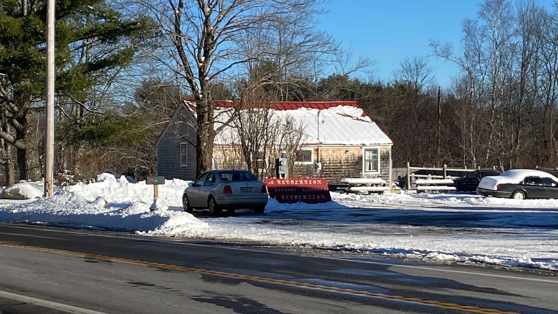 Man shot and killed in armed confrontation in Jefferson, Maine