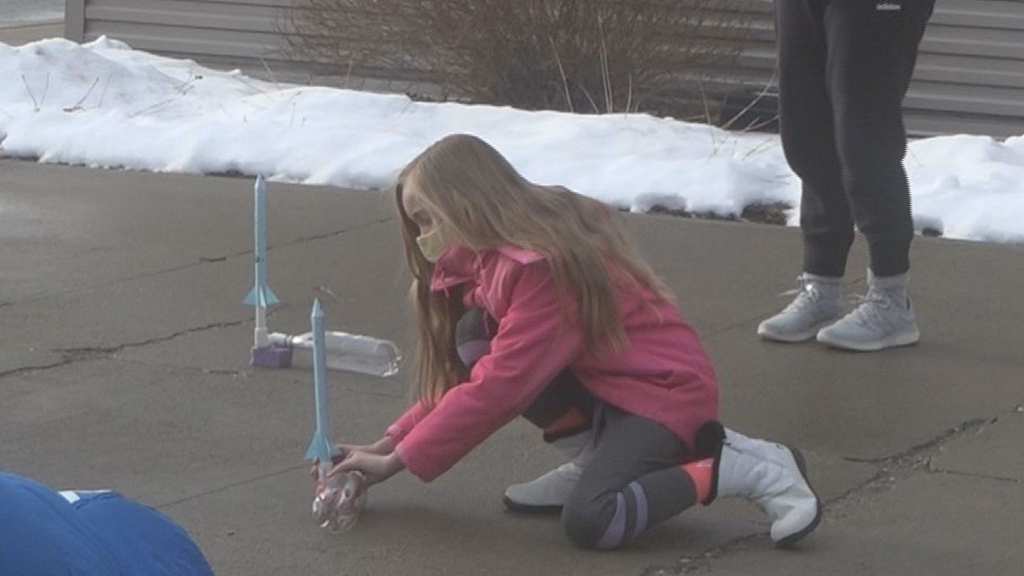 Students get hands-on lesson about upcoming rocket launch from Maine - Vimarsana News