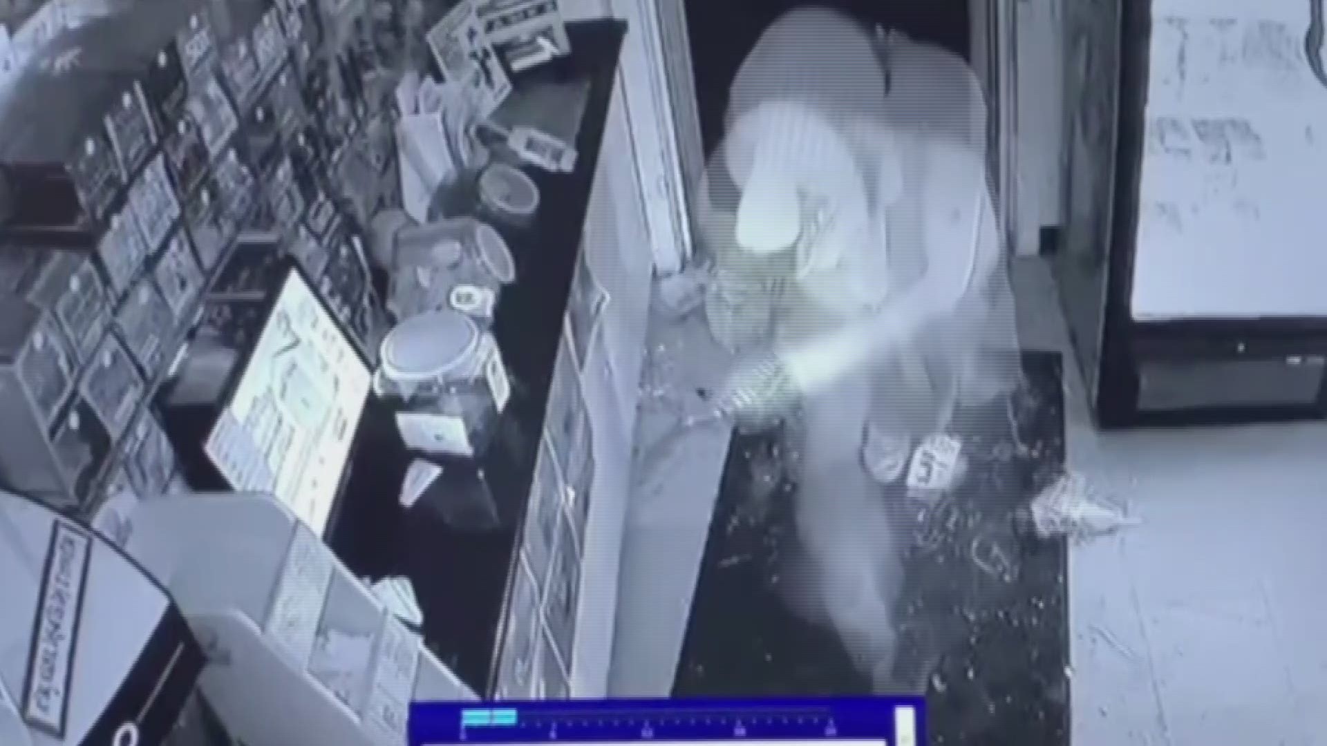 shows two burglars rob an Oxford convenience store | newscentermaine.com
