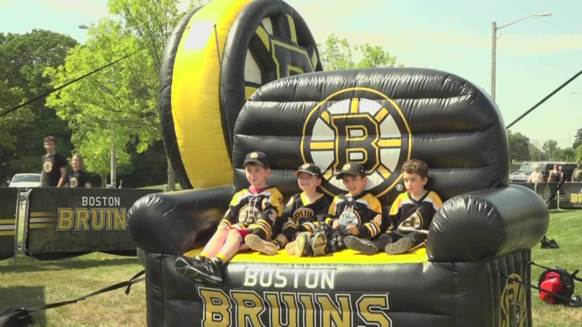 Hundreds of people came to Bruins Fan Fest on Friday, August 16 in Portland to meet players and coaches and play games.