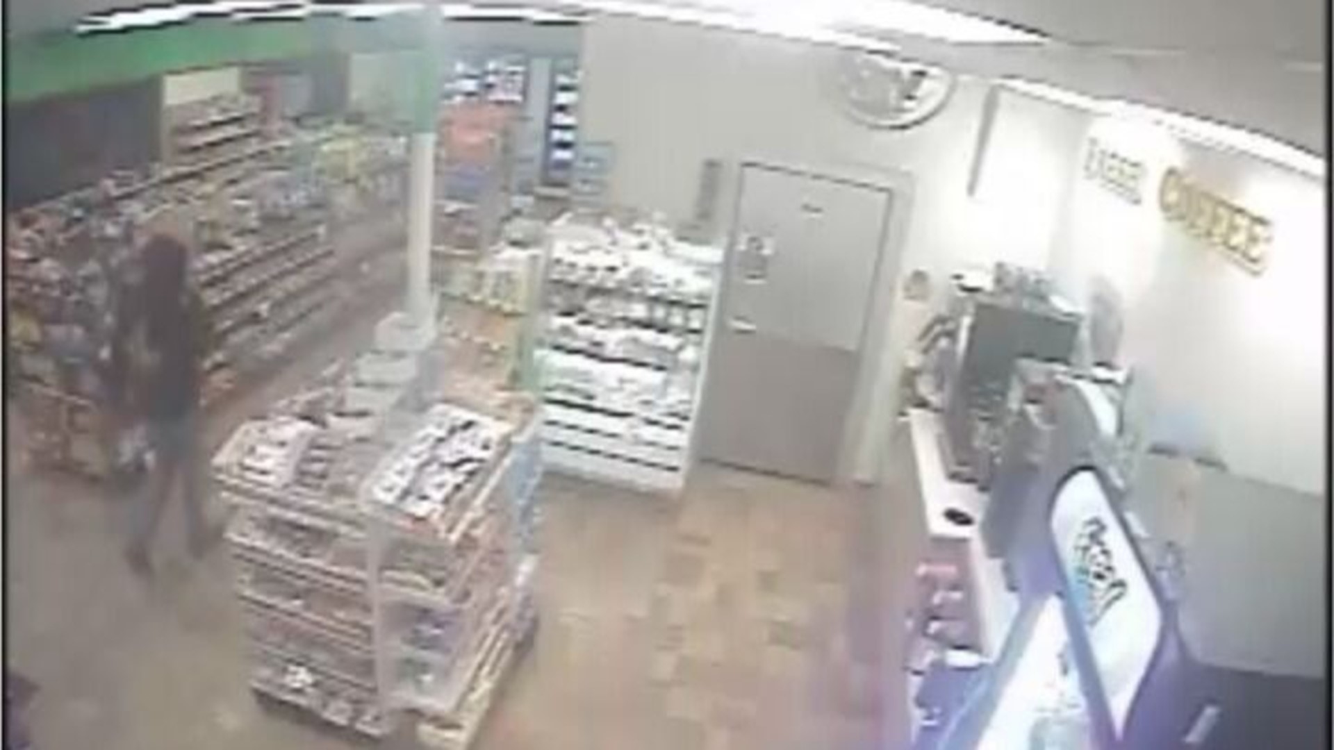 Police look to ID suspect in Lewiston convenience store robbery ...