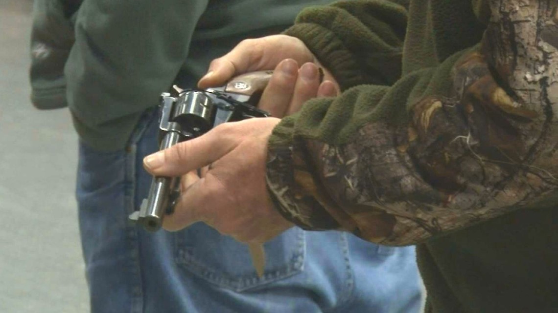 VERIFY Can you carry a gun in a bar in Maine?