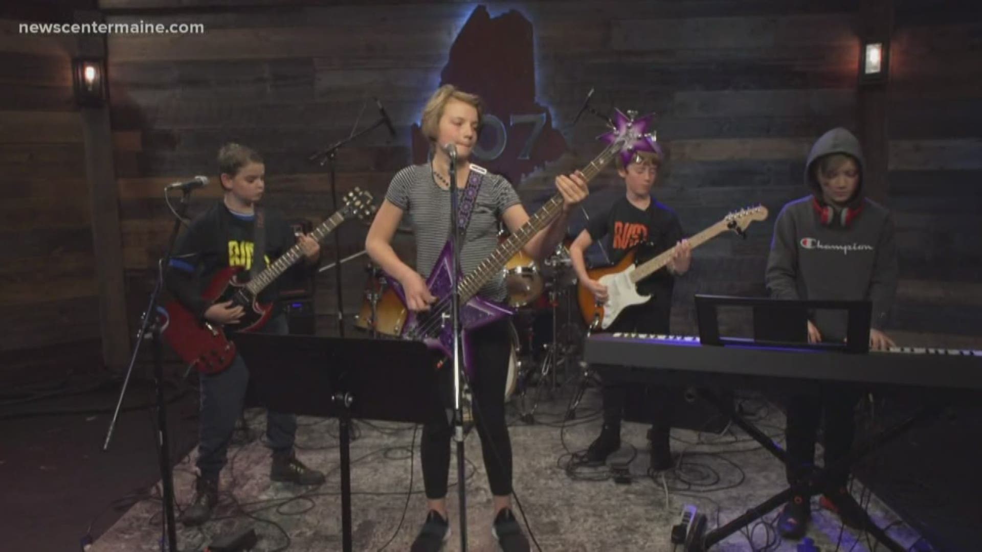 MAMM hosts "Chords For Kids" to raise money to teach students how to rock.