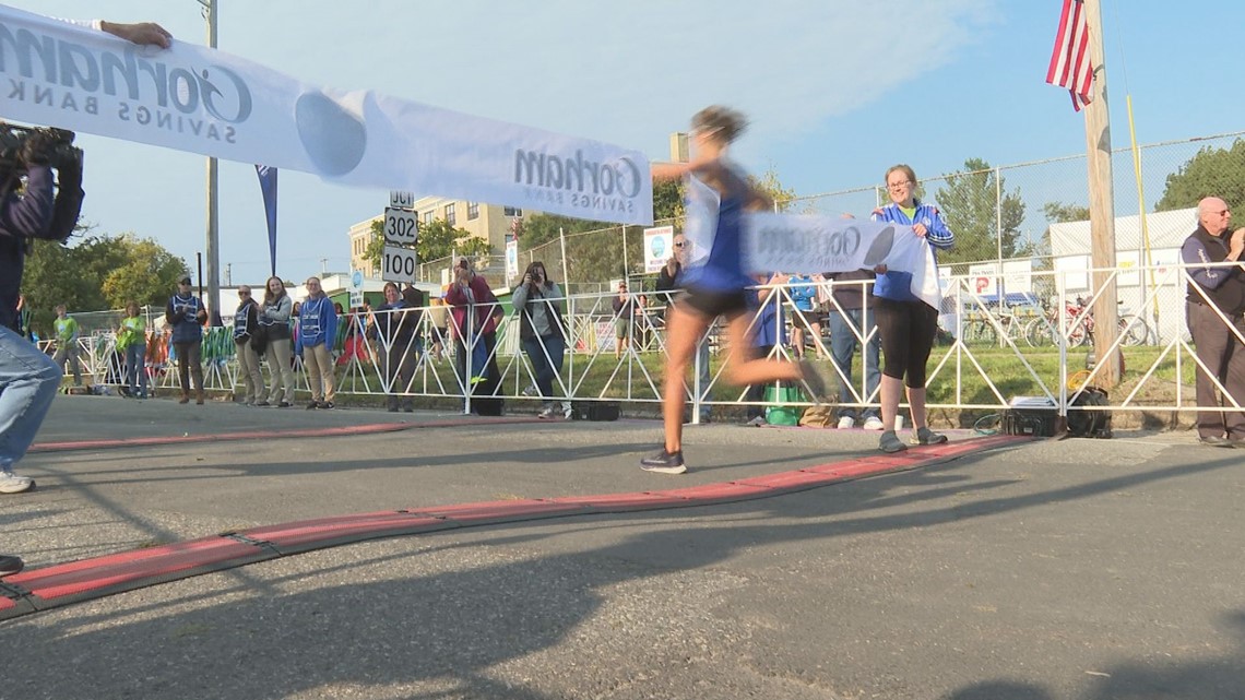 Runners take to Portland, Falmouth, and Yarmouth streets in annual