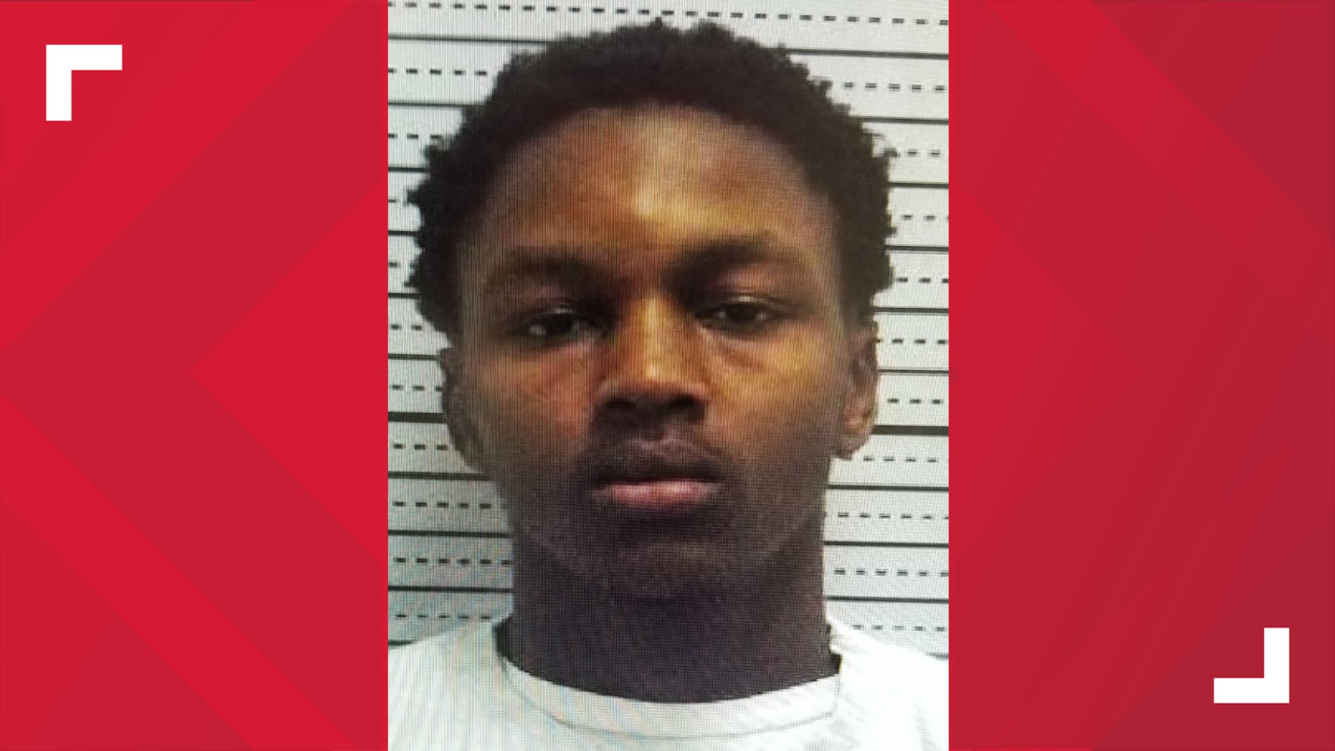 Lewiston police searching for 19-year-old stabbing suspect ...