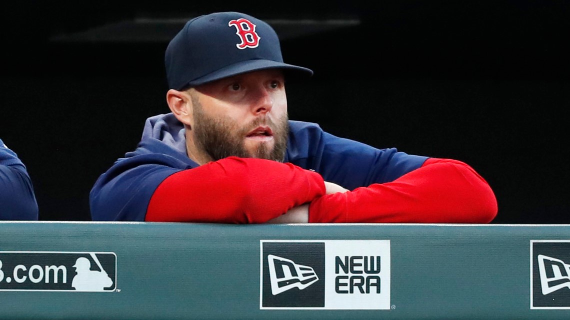 Red Sox 2B Pedroia won't report to spring training on time