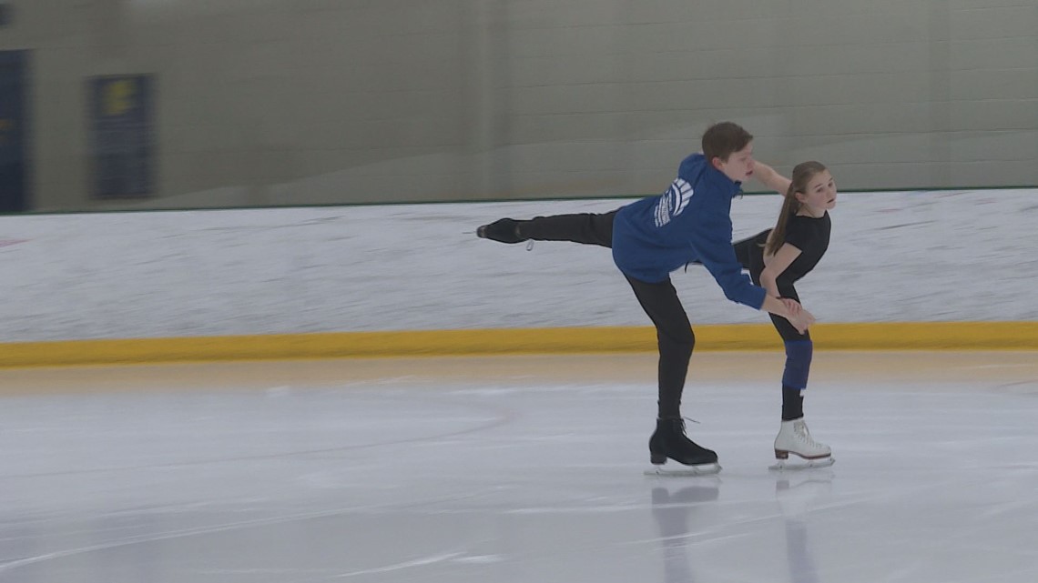 Maine junior skaters prepare for U.S. Nationals 