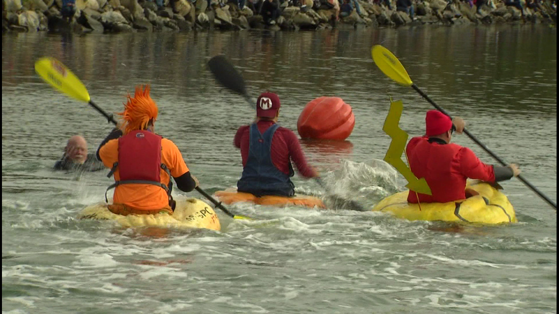 Crowds flock to Pumpkin Regatta in Damariscotta