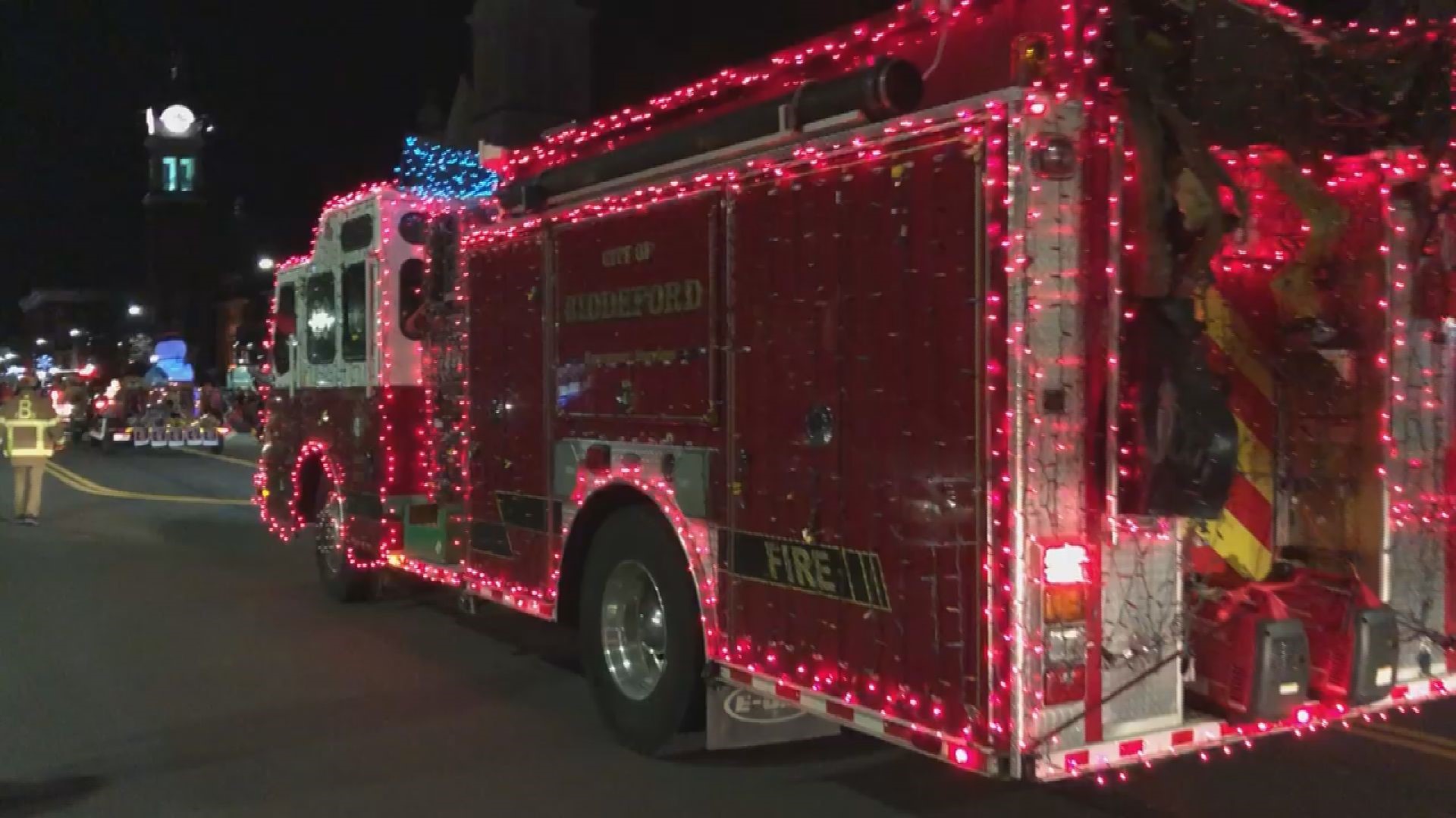 Thousands attend Saco Parade of Lights