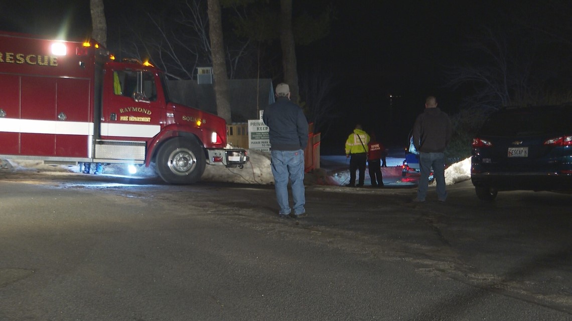 Snowmobiler falls through ice on Jordan Bay, leaves snowmobile underwater