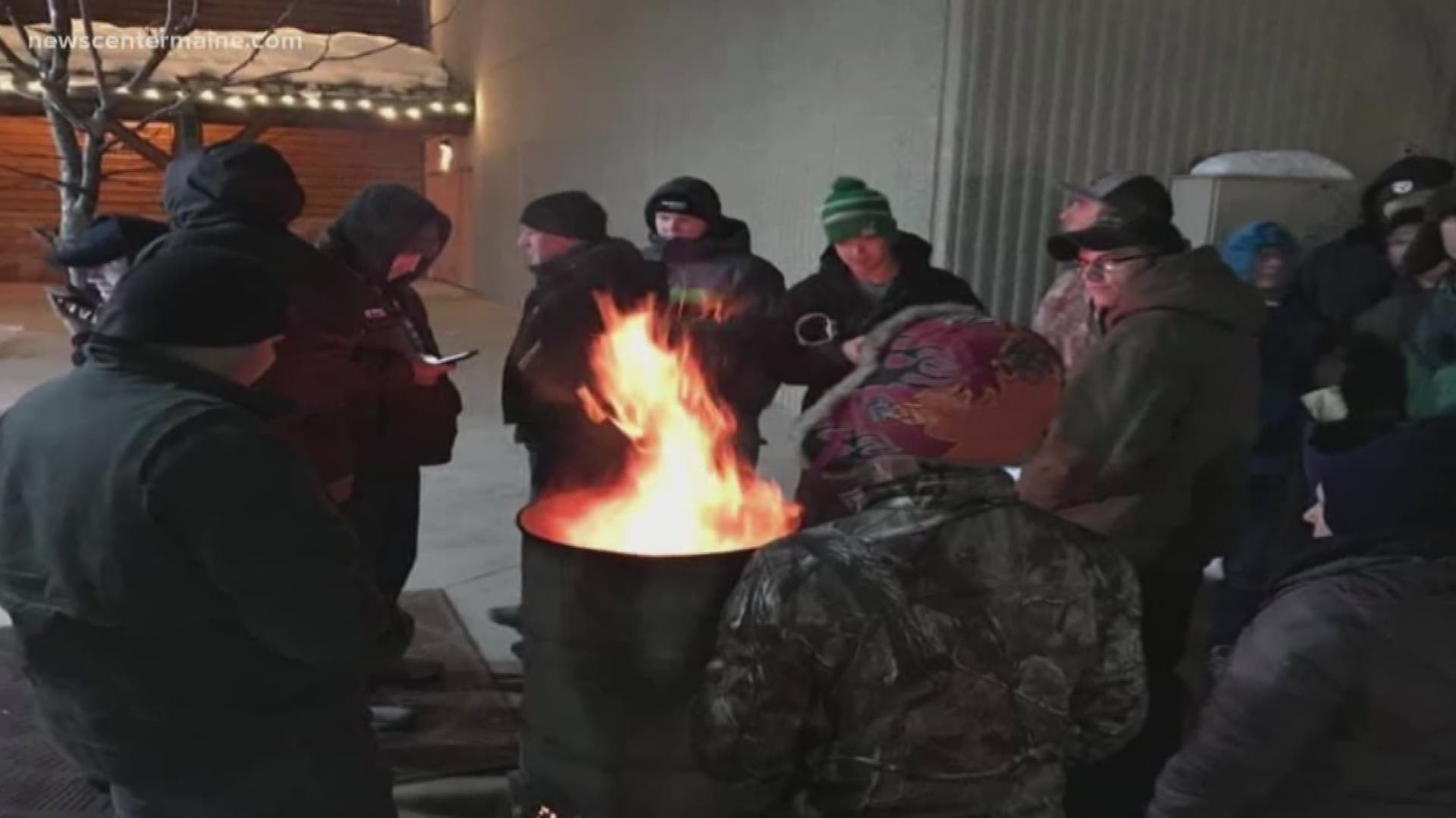Mainers brave the cold for Black Friday