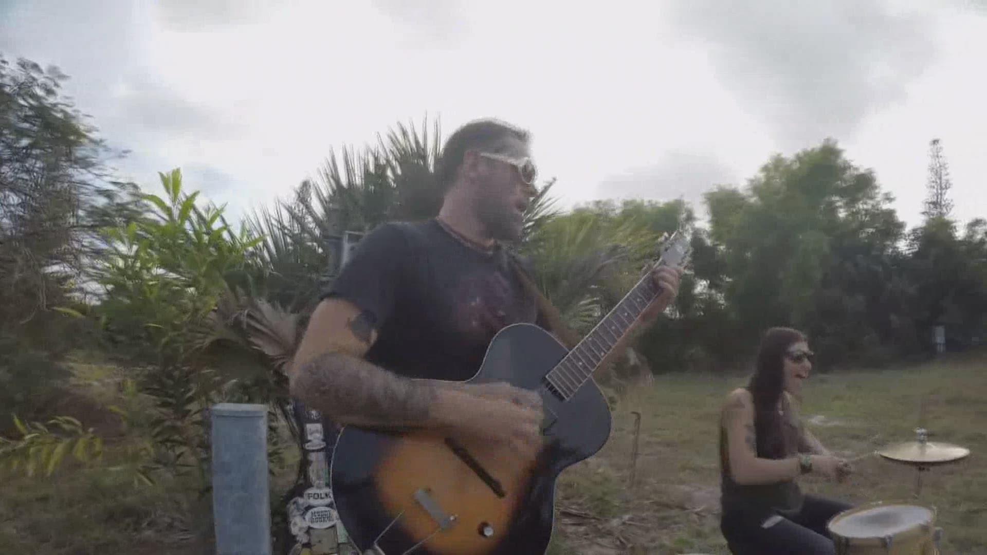 Muddy Ruckus has new music and has put out a new music video for their song "Let Go."