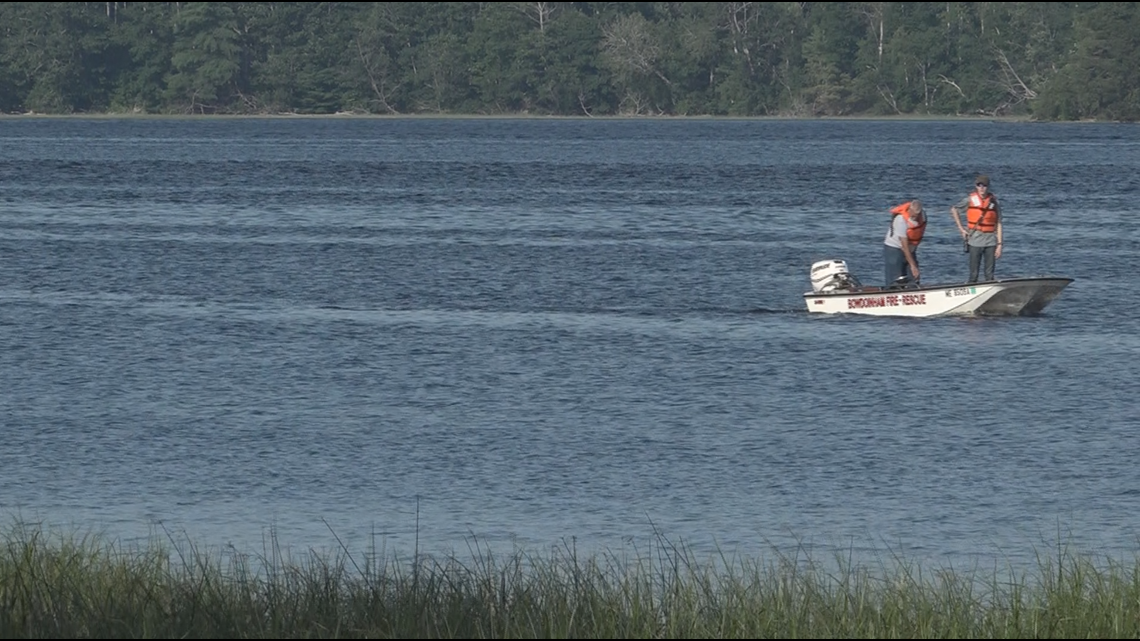 Bowdoinham, Maine Fire searching for missing man