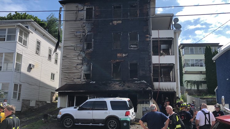 Biddeford apartment building catches fire | newscentermaine.com