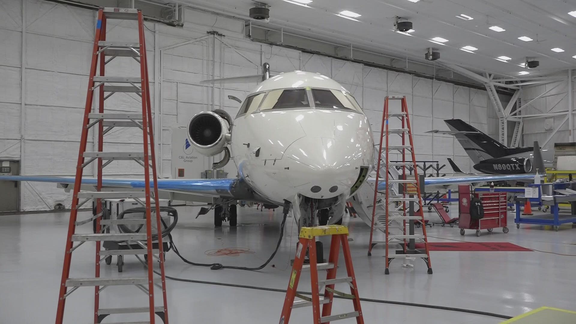 Maine aircraft company expands despite pandemic