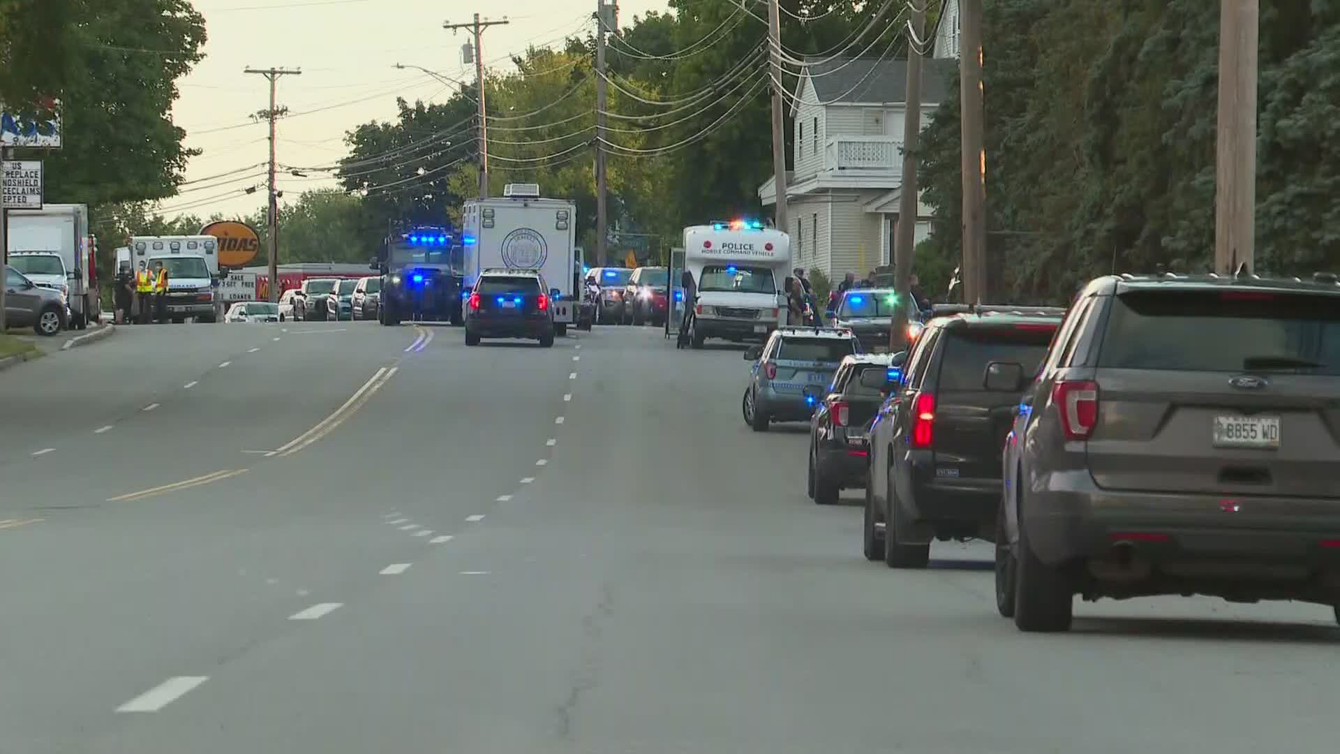 23-year-old man found dead in basement of Waterville building following gunshots, hours-long standoff