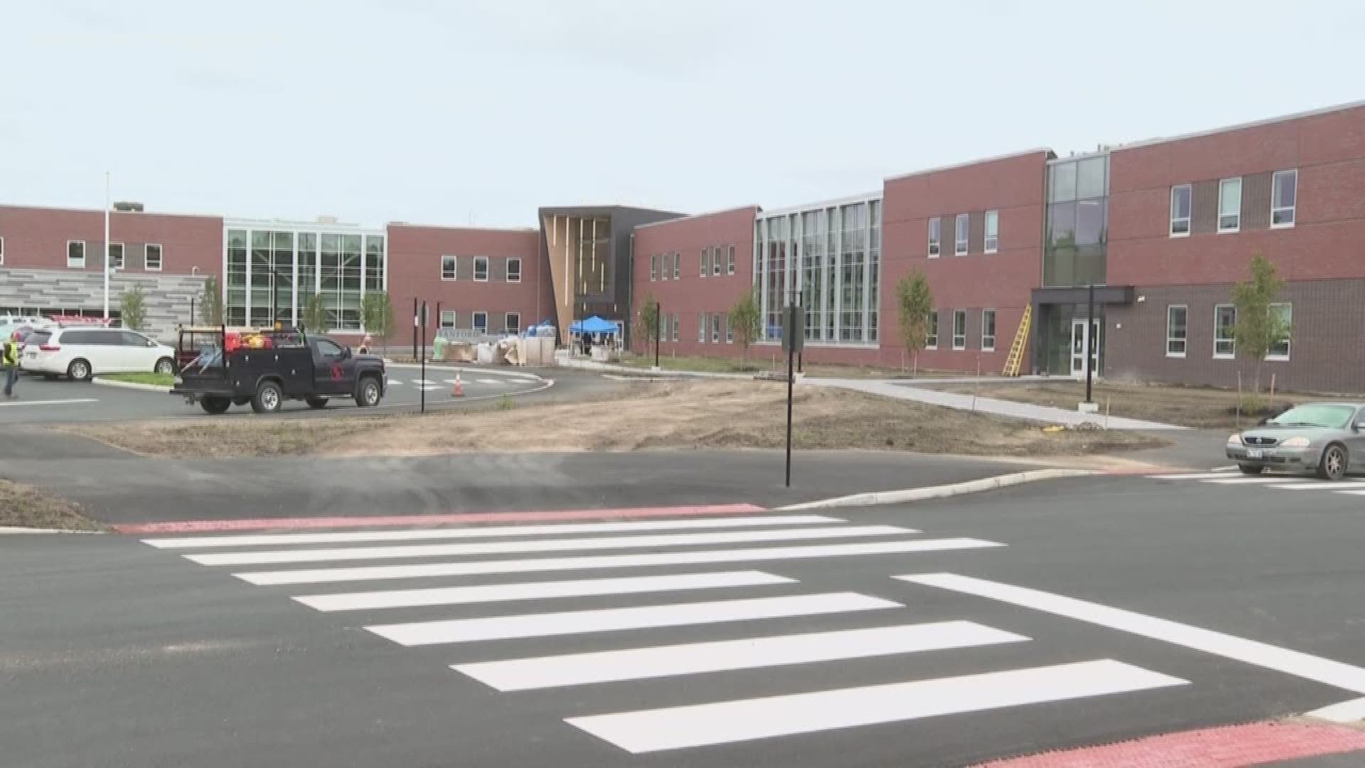 Sanford High School opens | newscentermaine.com