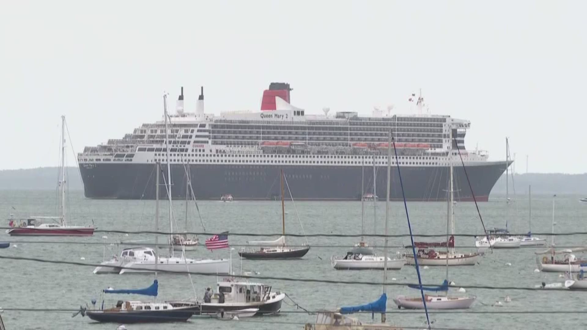 Queen Mary II drops anchor in Rockland