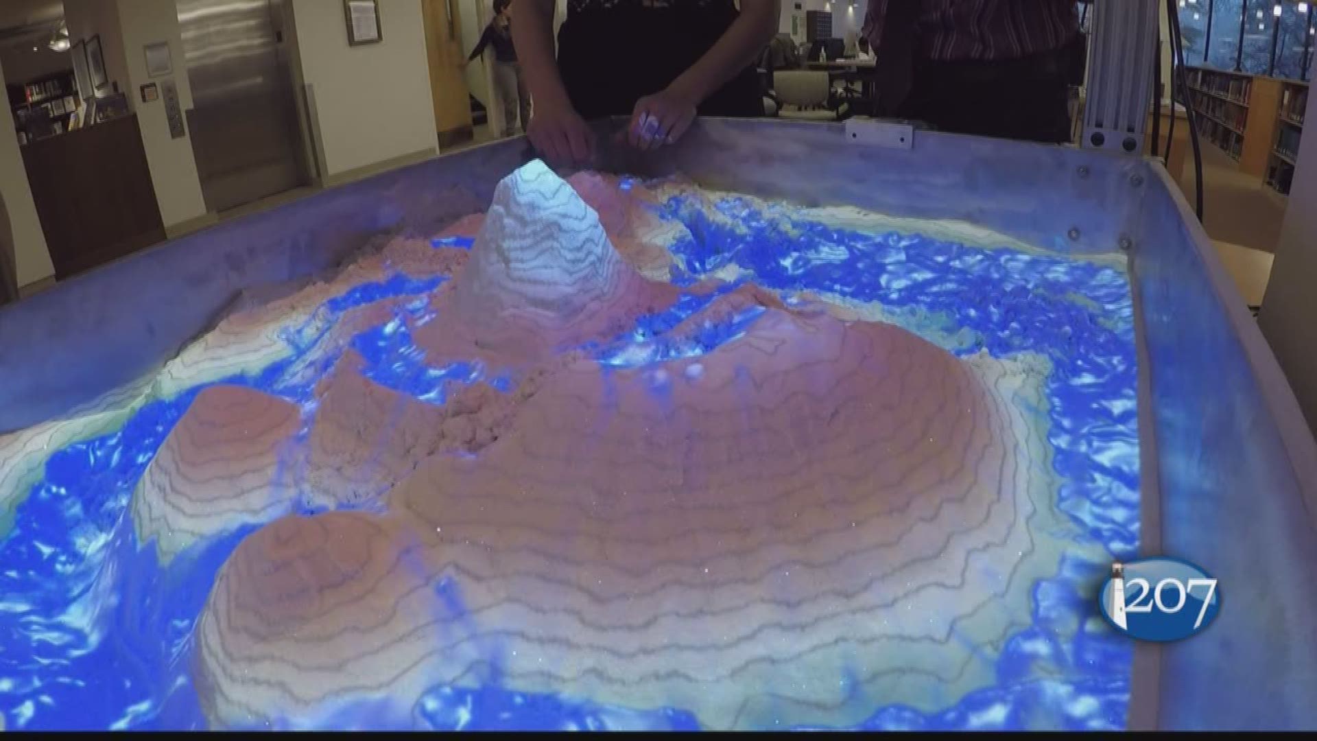 Learning ocean science with the help of sand