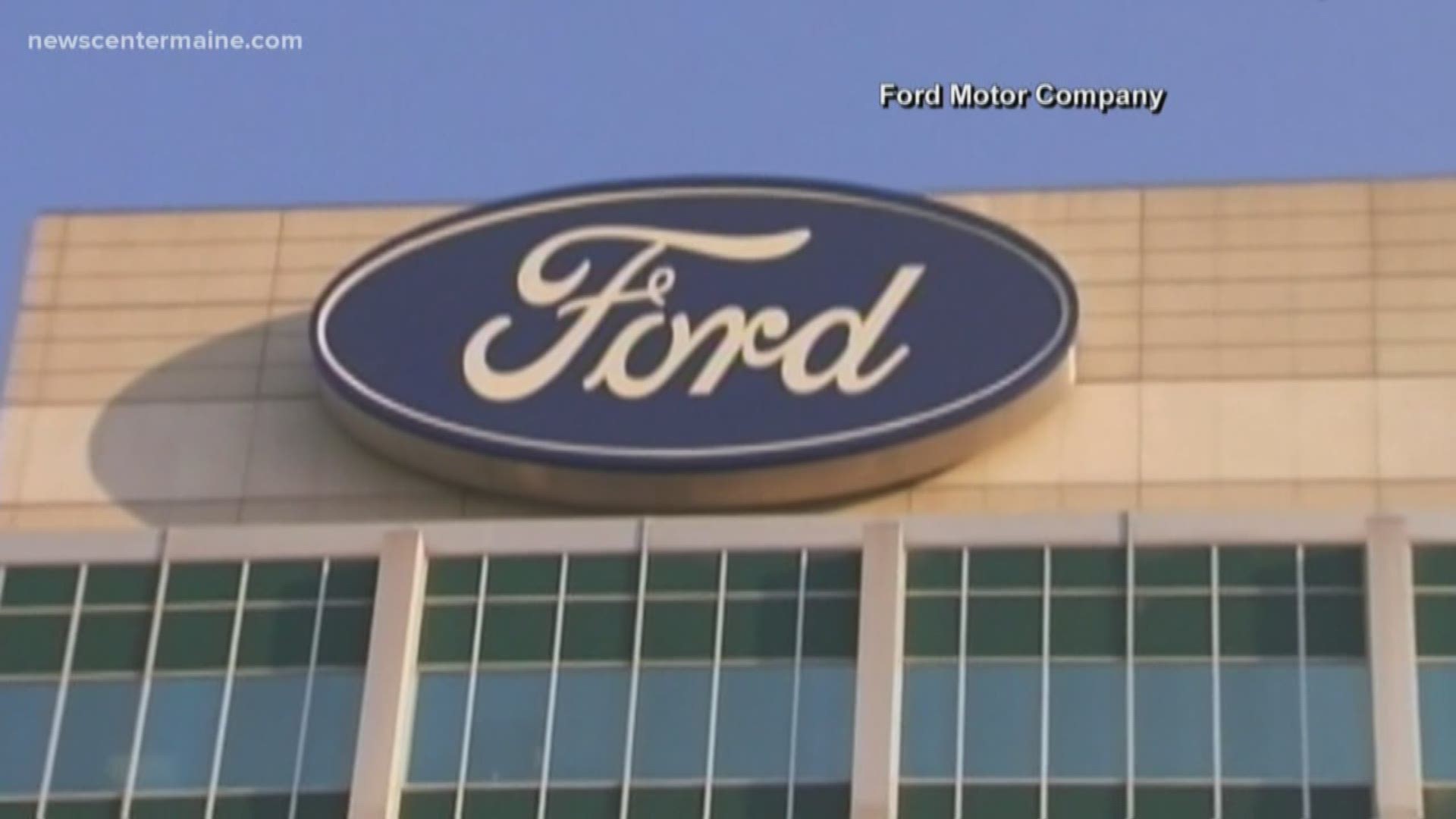 Ford recalls 953,000 vehicles to replace air bag inflators