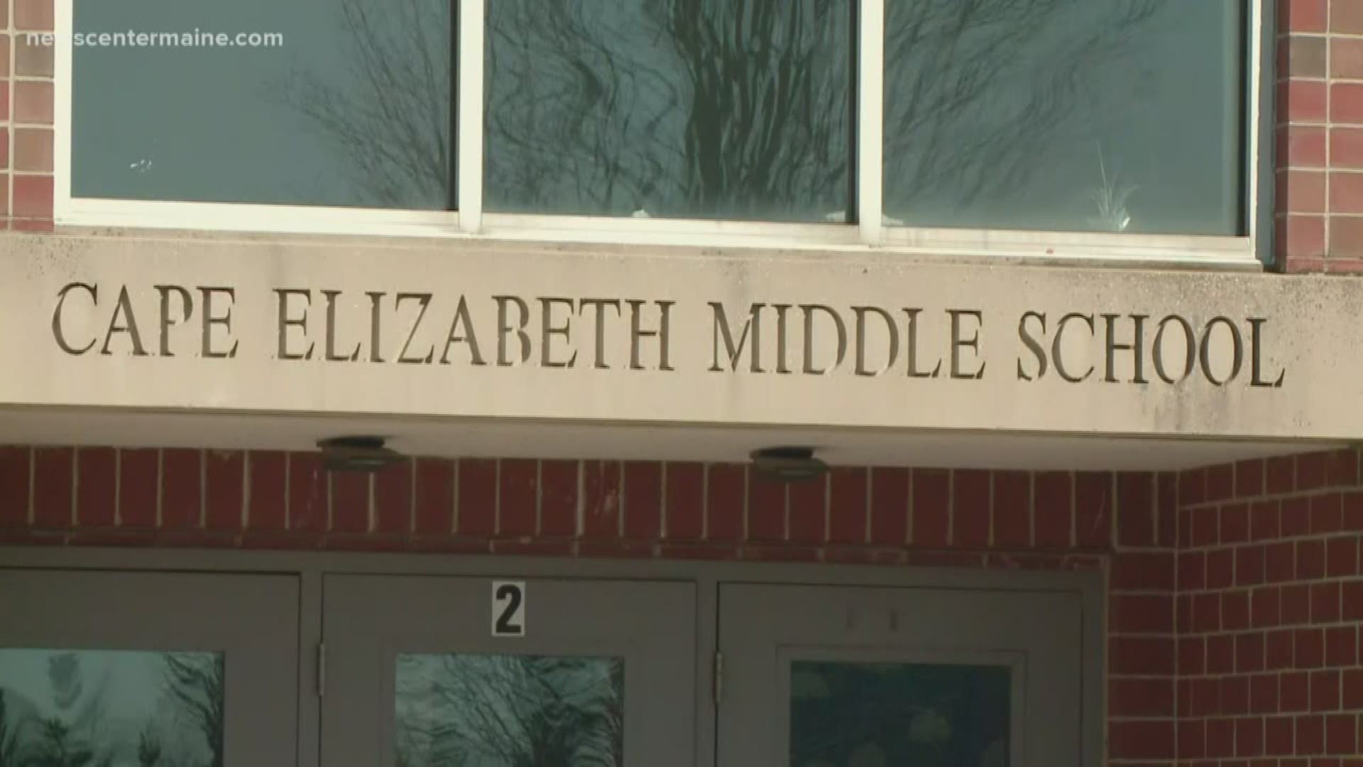 Cape Elizabeth student tests positive for COVID-19
