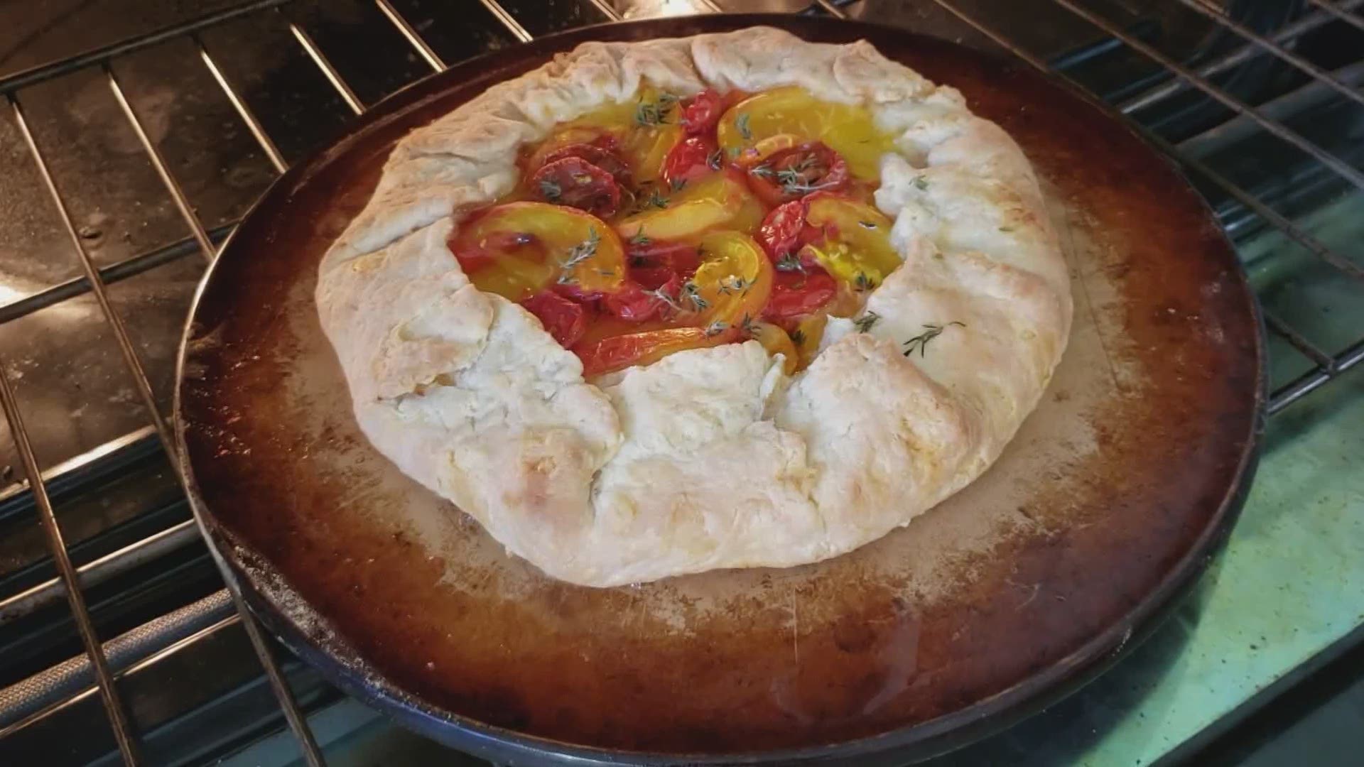 Viewer Chef Theresa Taplin shows us how to make a delicious -- and beautiful -- Heirloom Tomato and Caramelized Onion Galette.
