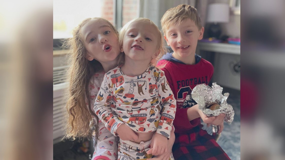 'A superhero': 2-year-old brother saves sister's life - Vimarsana News