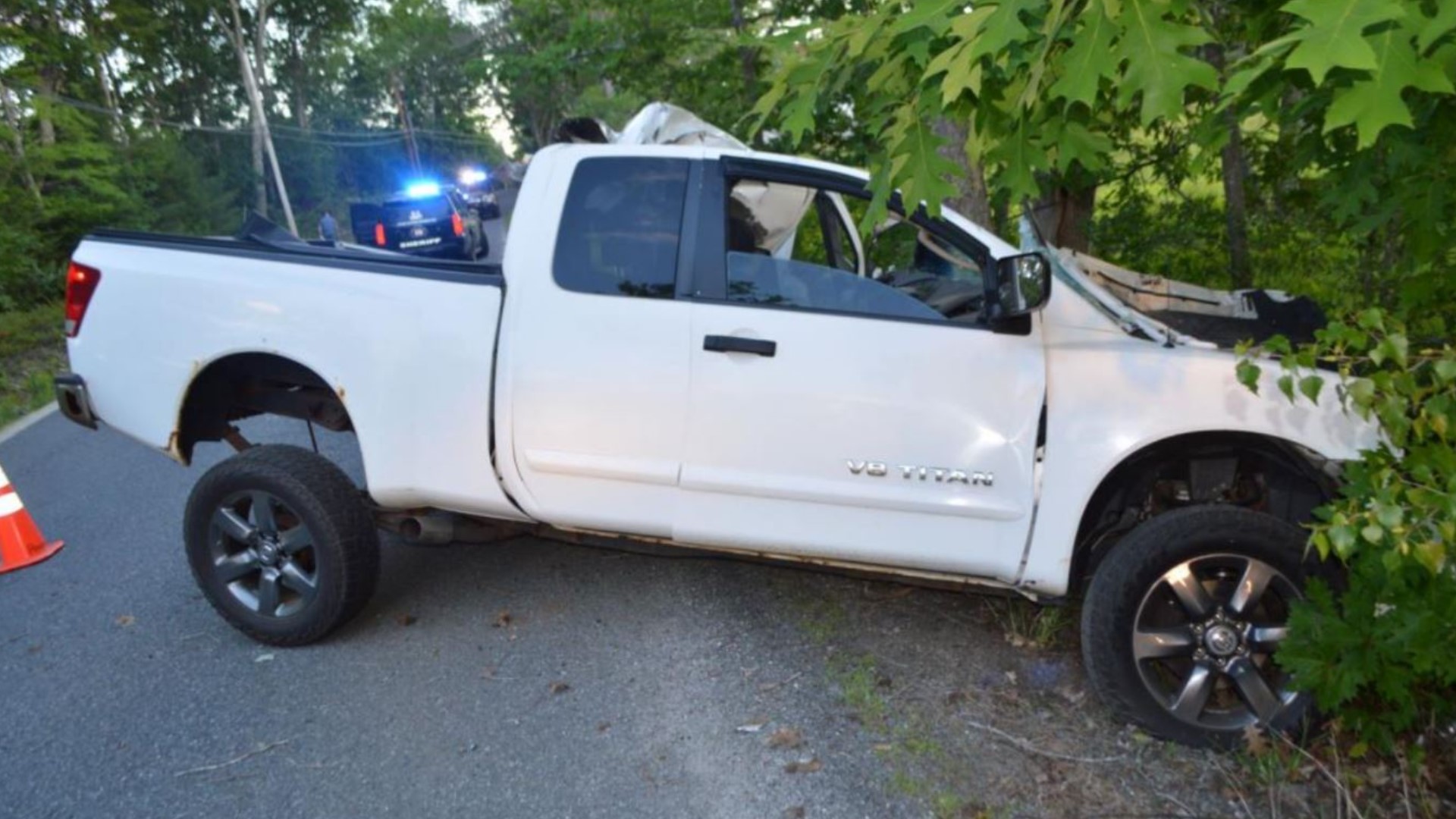 Pownal, Maine, man dies car crash