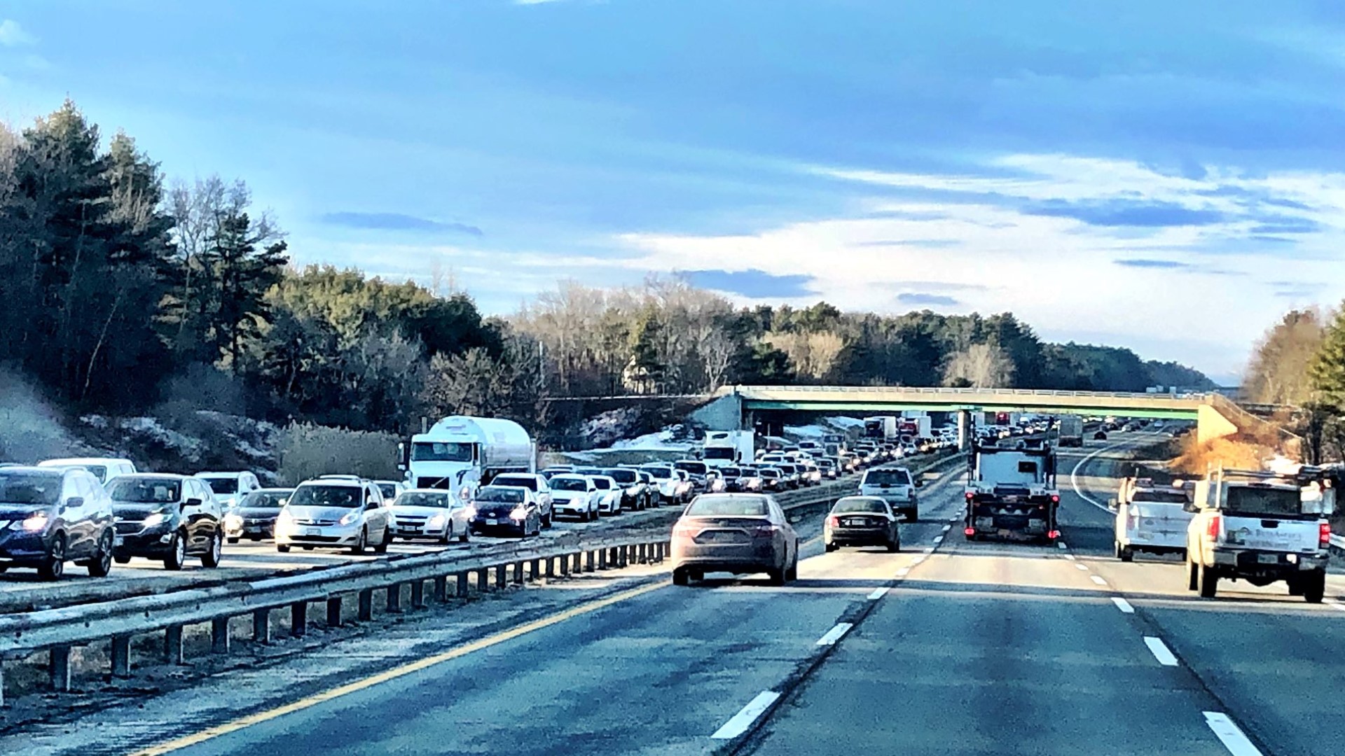 Multivehicle crash in Scarborough causes major delays on Maine